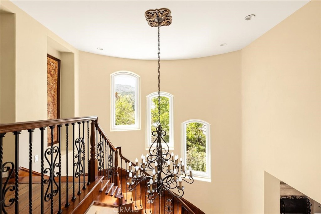 MLS #SR25263046 image #6