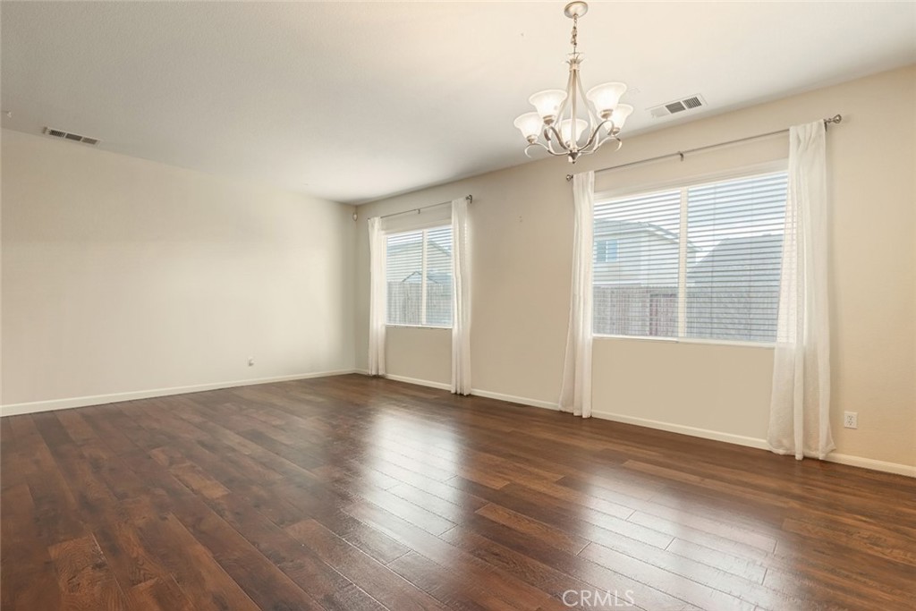 MLS #SR25263055 image #8