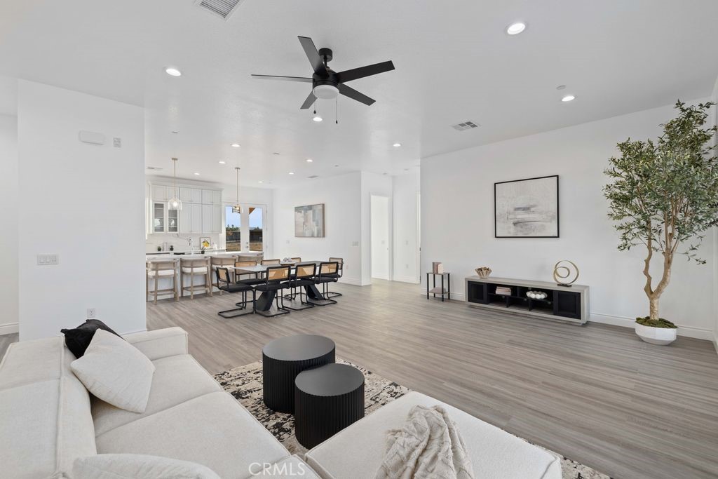 MLS #SR25263105 image #9