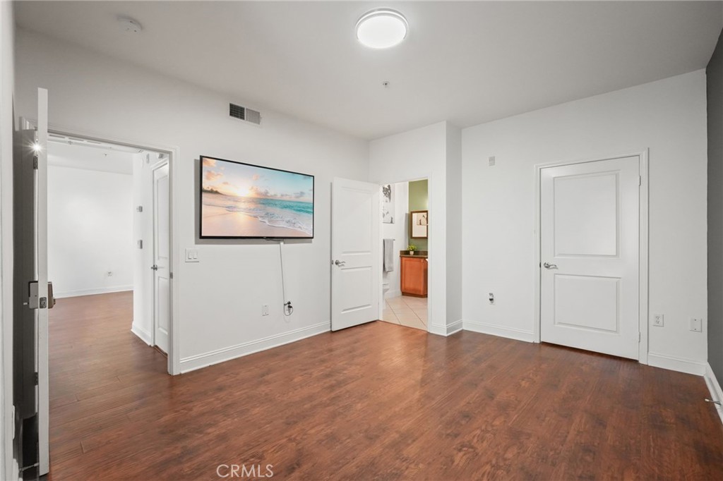 MLS #SR25263193 image #10