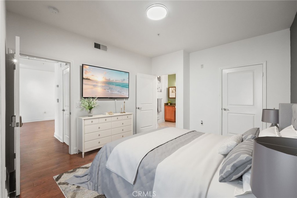 MLS #SR25263193 image #9