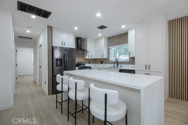 MLS #SR25263250 image #10