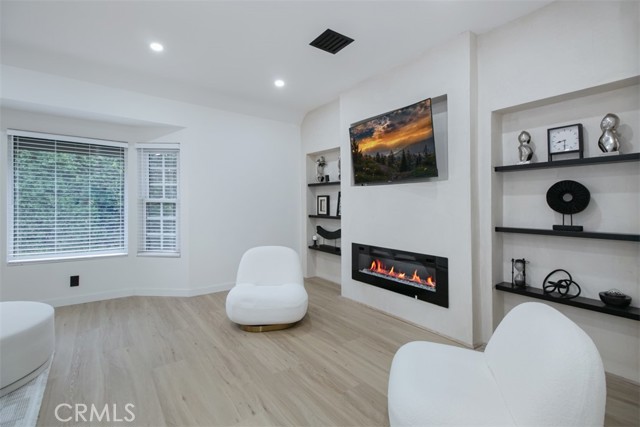 MLS #SR25263250 image #7