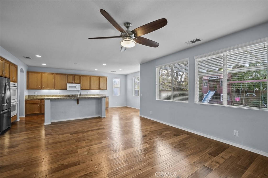 MLS #SR25263275 image #10