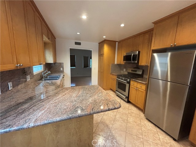 MLS #SR25263340 image #11