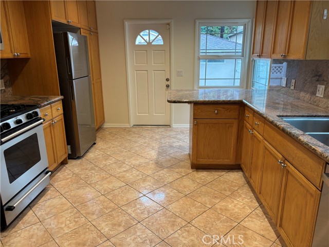 MLS #SR25263340 image #14