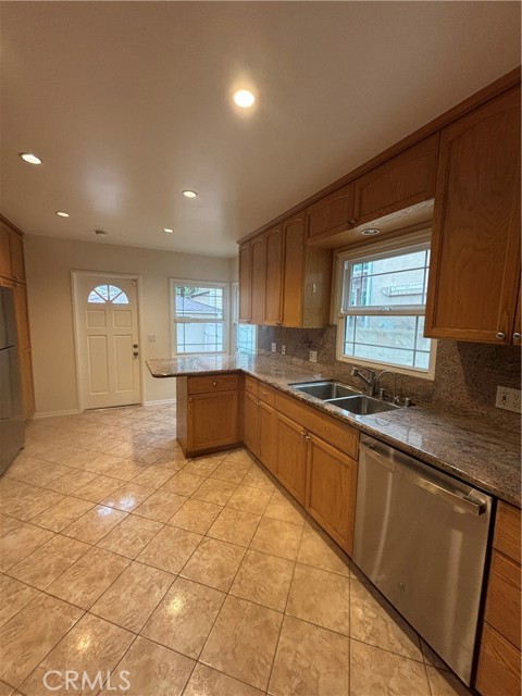 MLS #SR25263340 image #15