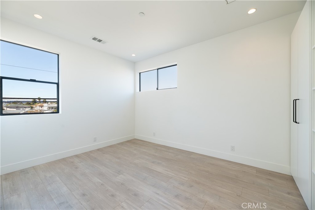 MLS #SR25263440 image #15