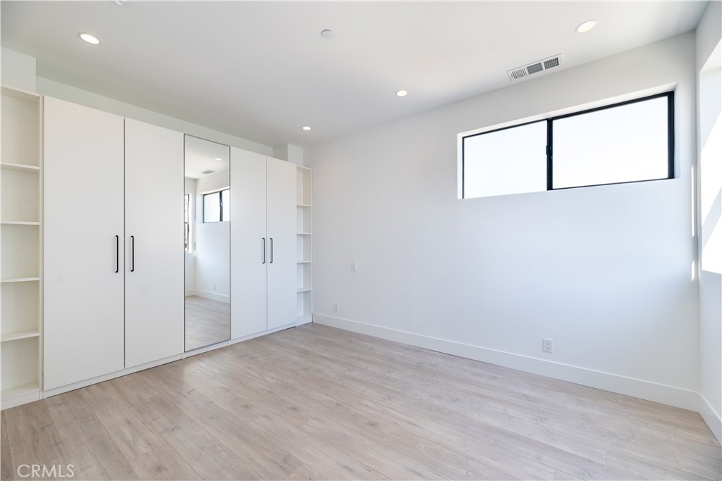 MLS #SR25263440 image #17