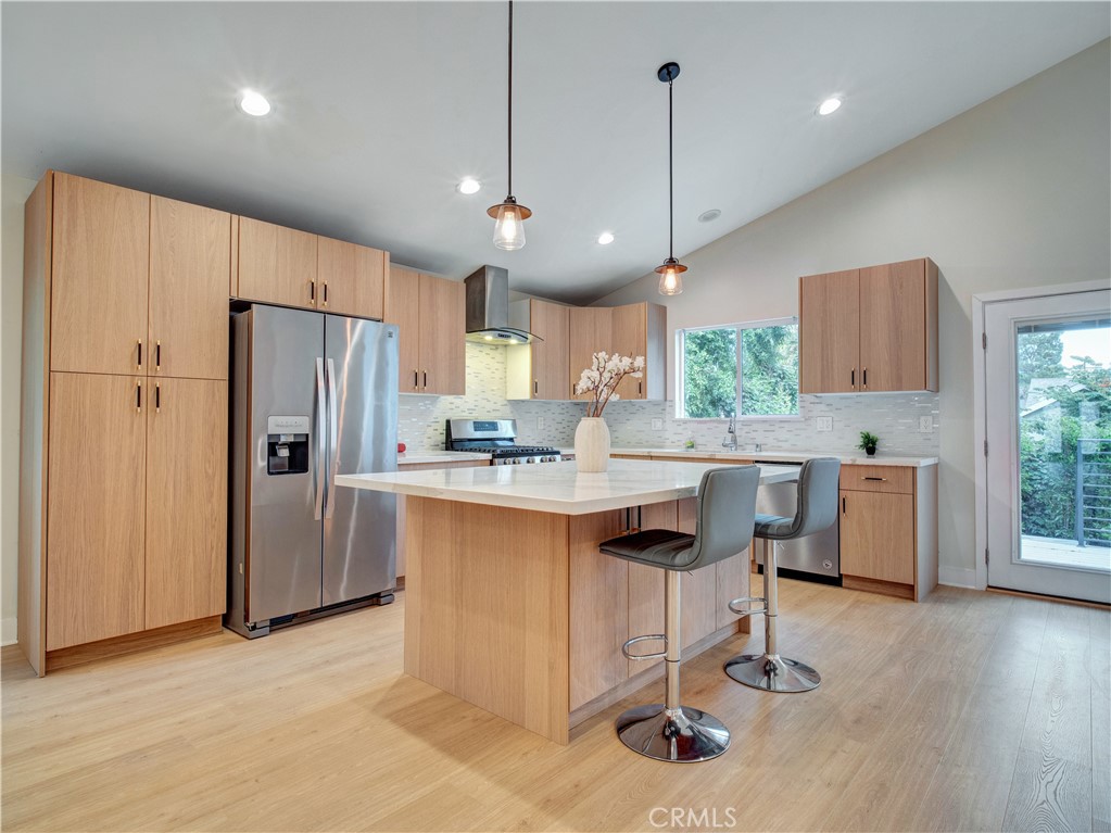 MLS #SR25263558 image #9