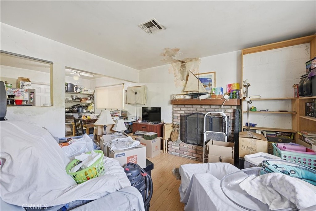 MLS #SR25263568 image #5