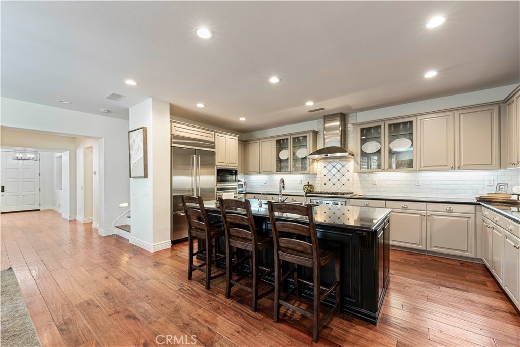 MLS #SR25263661 image #10