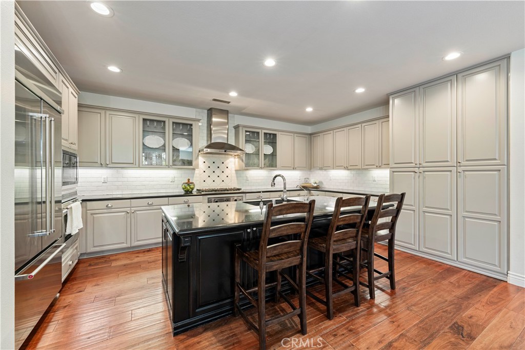 MLS #SR25263661 image #11