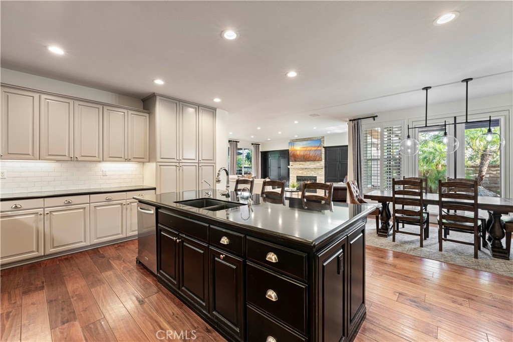 MLS #SR25263661 image #12