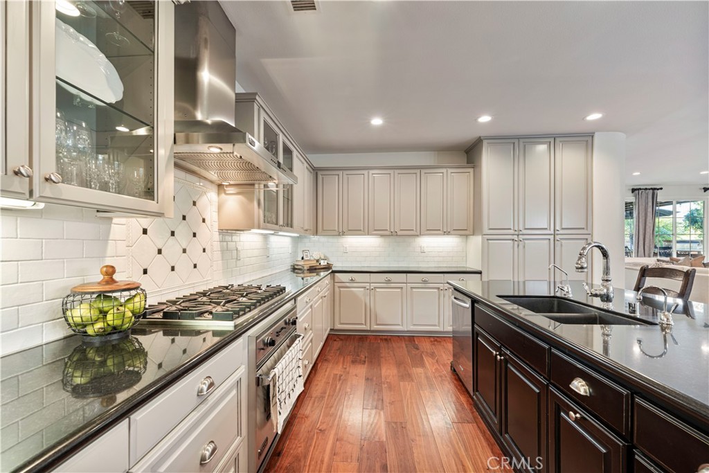 MLS #SR25263661 image #13