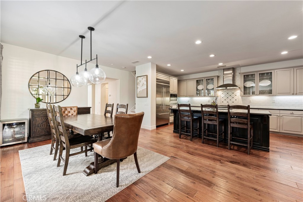 MLS #SR25263661 image #8