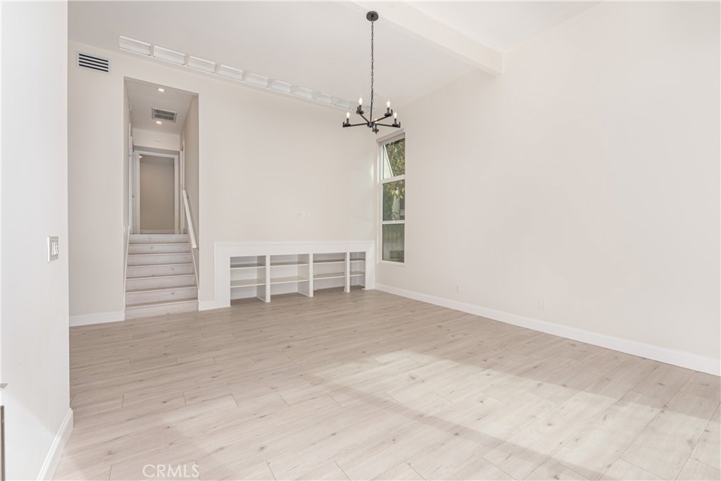 MLS #SR25263698 image #7