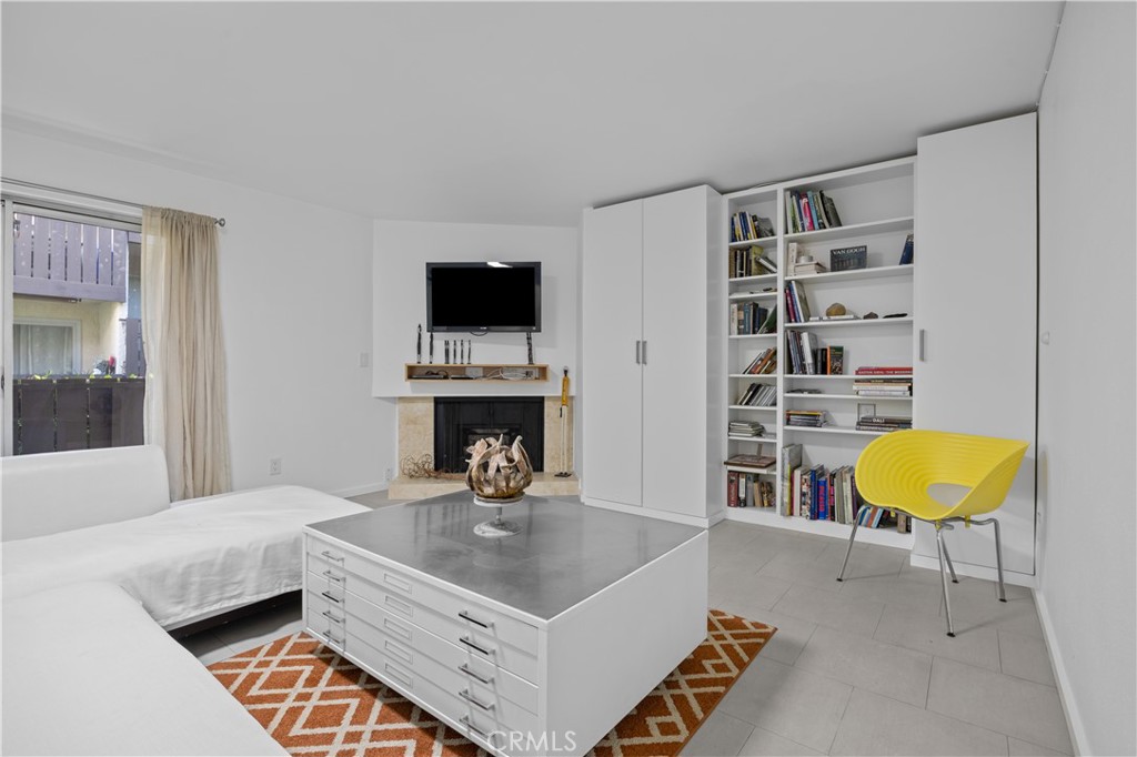 MLS #SR25263704 image #4