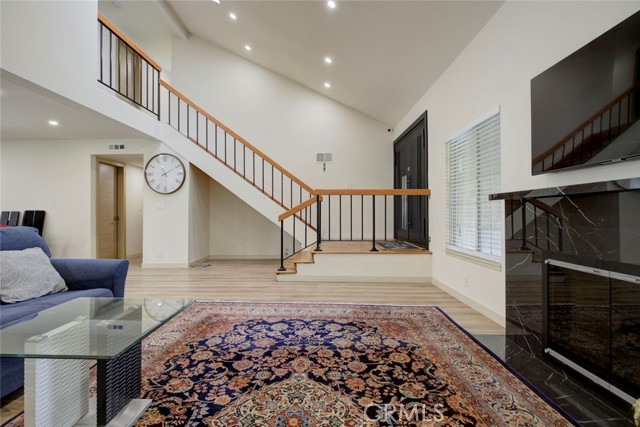 MLS #SR25263710 image #4