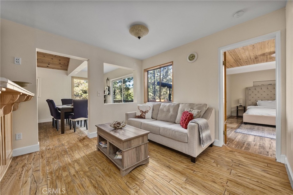 MLS #SR25263728 image #9