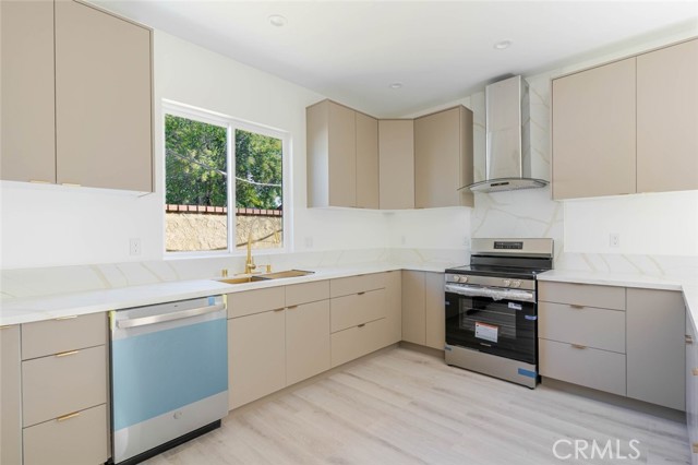 MLS #SR25263730 image #11