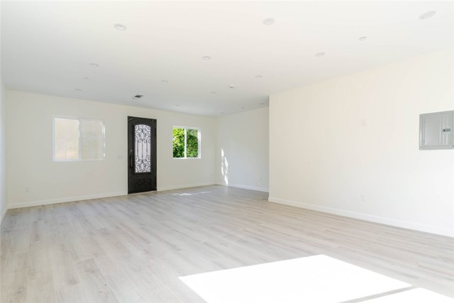 MLS #SR25263730 image #8