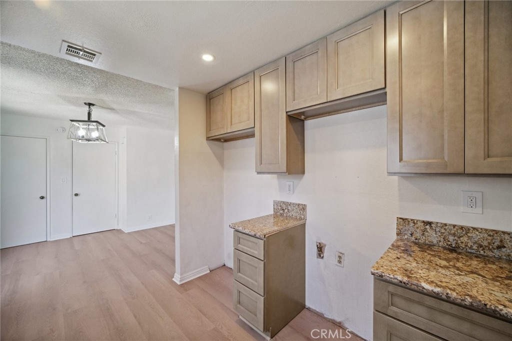 MLS #SR25263742 image #8