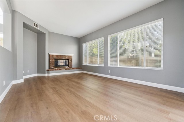 MLS #SR25263743 image #11