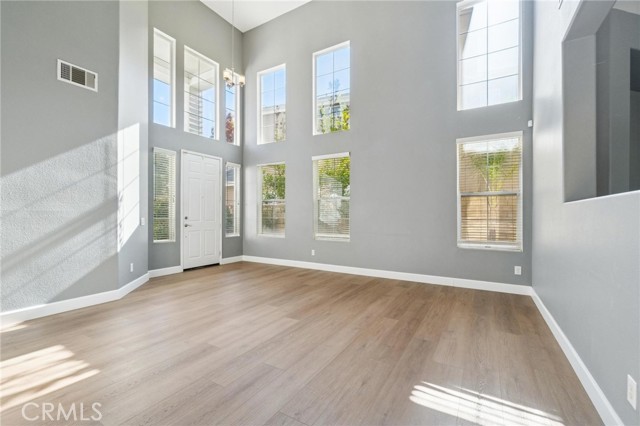 MLS #SR25263743 image #4