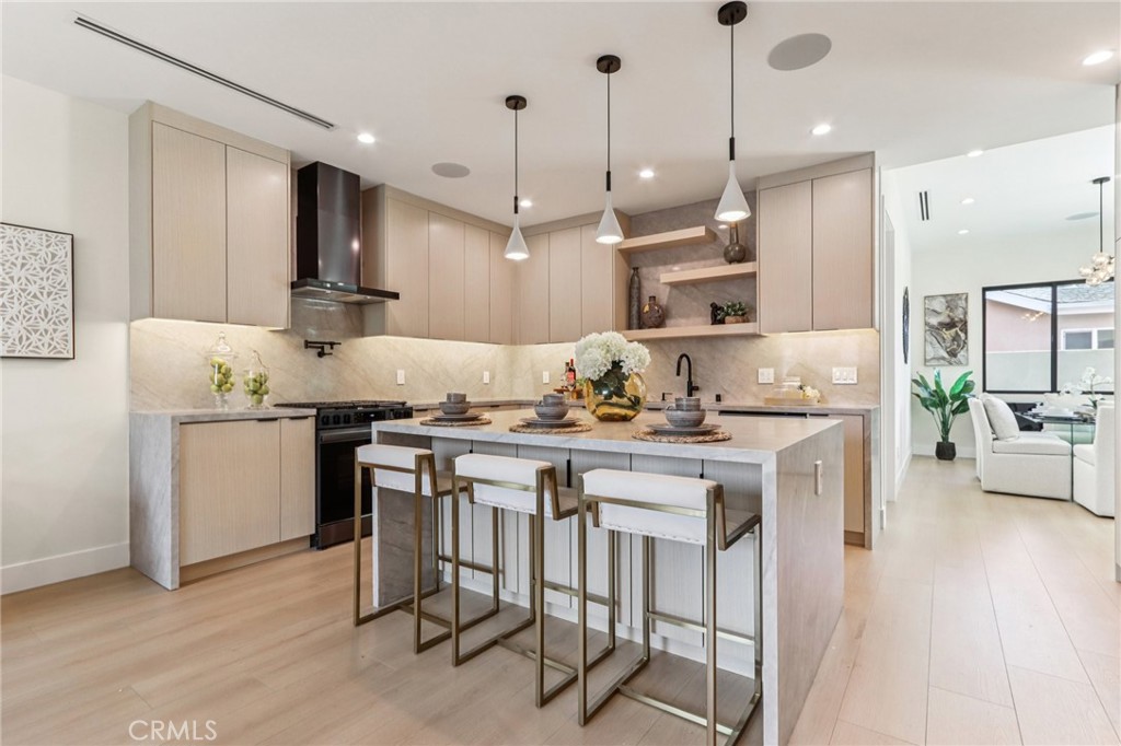 MLS #SR25263745 image #9