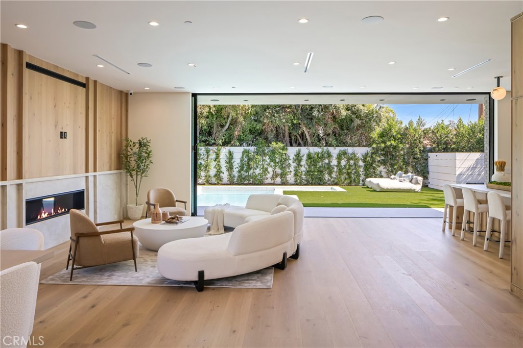 MLS #SR25263784 image #8