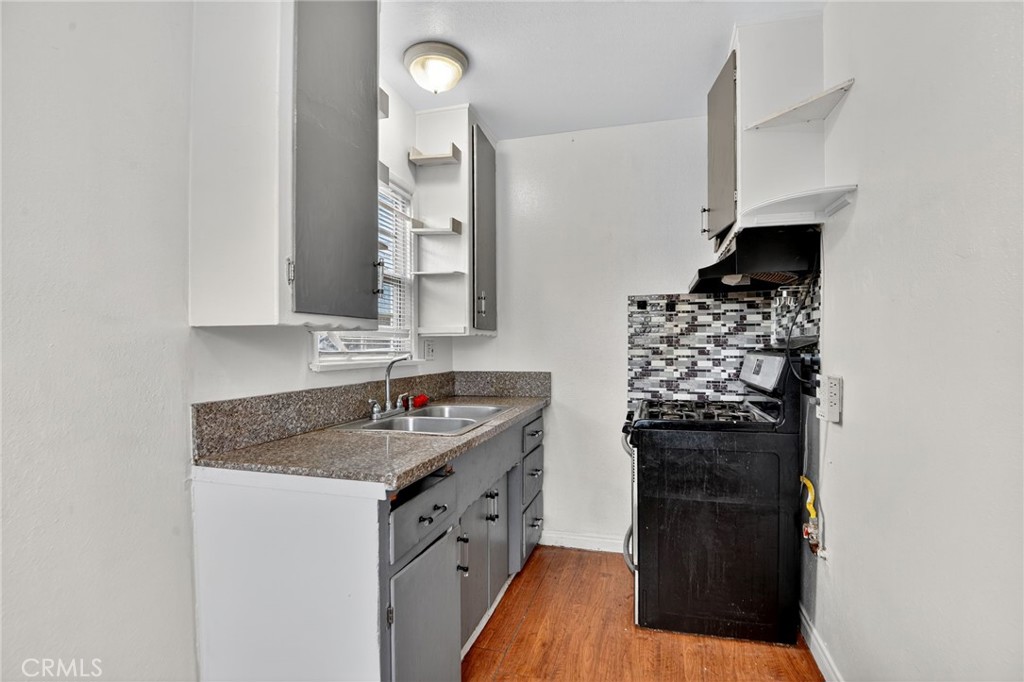 MLS #SR25263792 image #5