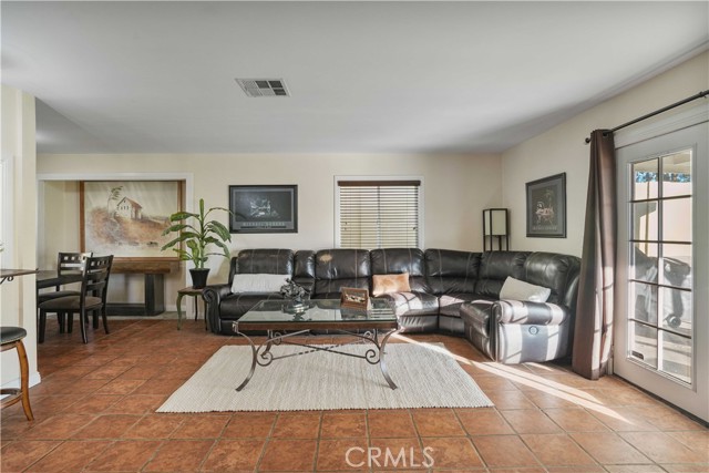 MLS #SR25263852 image #11