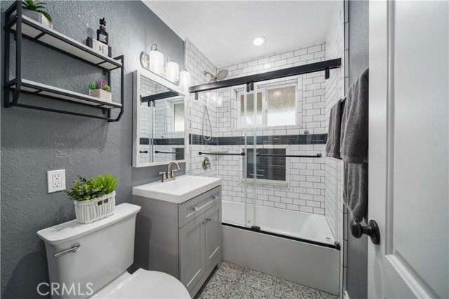 MLS #SR25263852 image #12