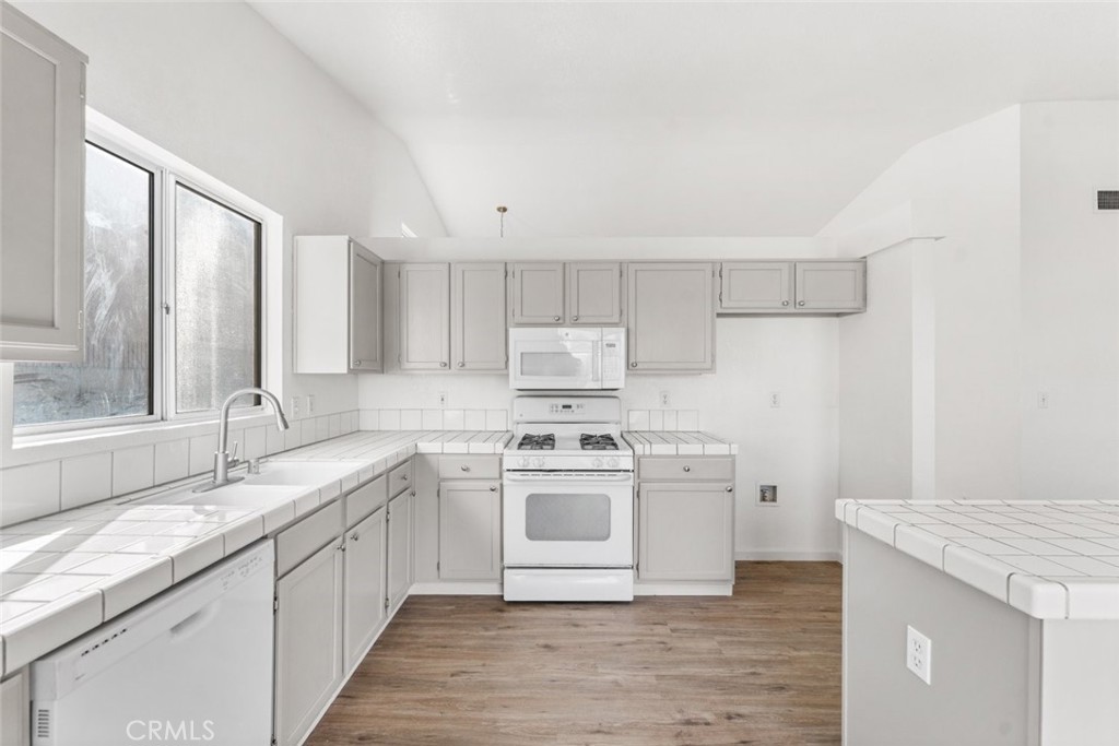 MLS #SR25263865 image #16