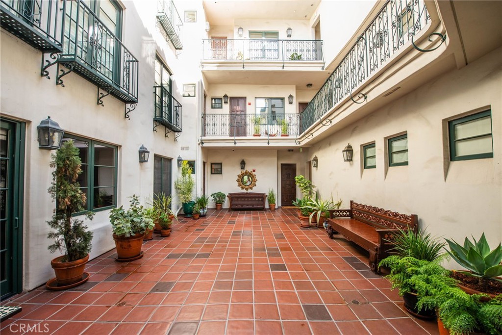 MLS #SR25263898 image #4