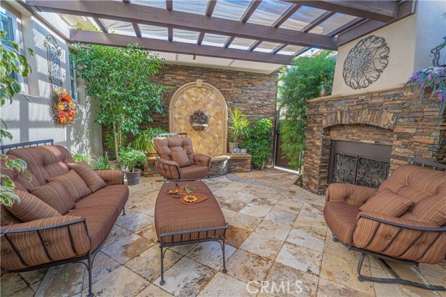 MLS #SR25263944 image #4