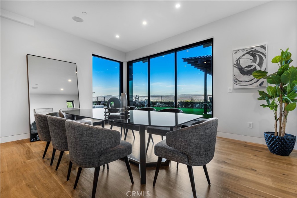 MLS #SR25263958 image #11