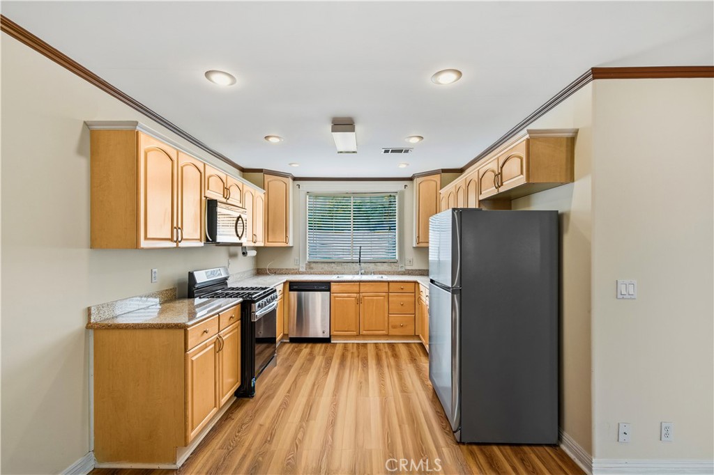 MLS #SR25264019 image #10