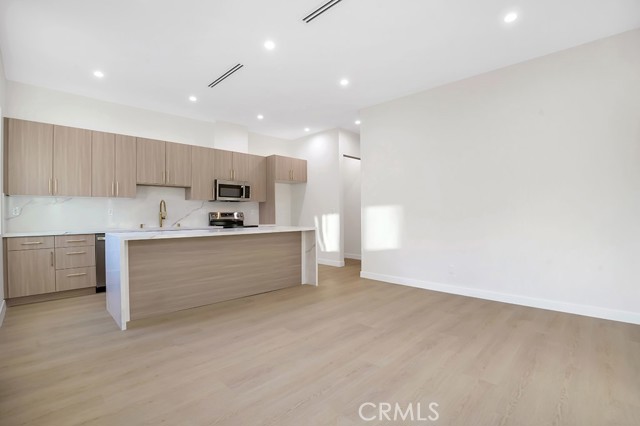 MLS #SR25264027 image #5