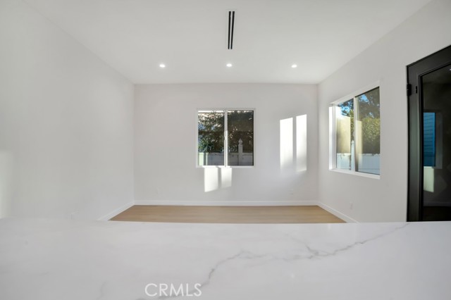 MLS #SR25264027 image #8