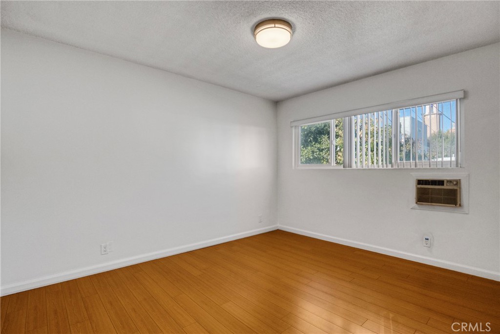 MLS #SR25264032 image #11