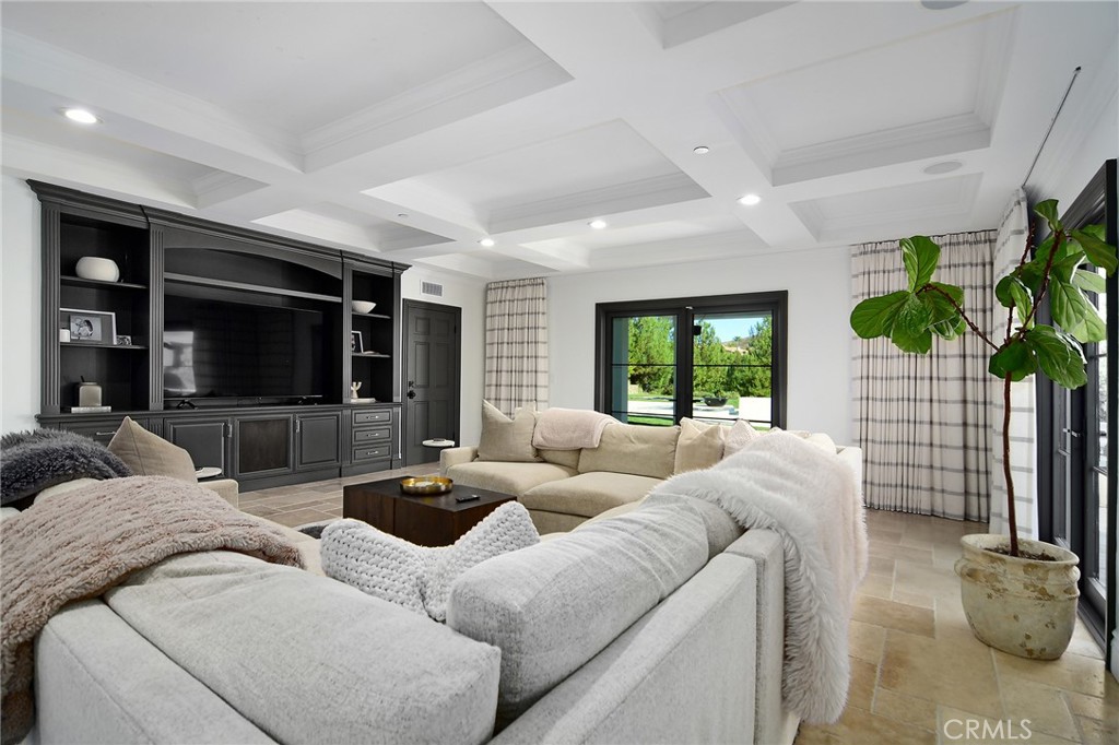 MLS #SR25264108 image #9