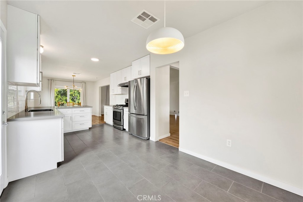 MLS #SR25264179 image #10