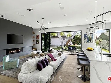 MLS #SR25264428 image #10