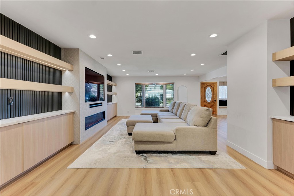 MLS #SR25264435 image #7