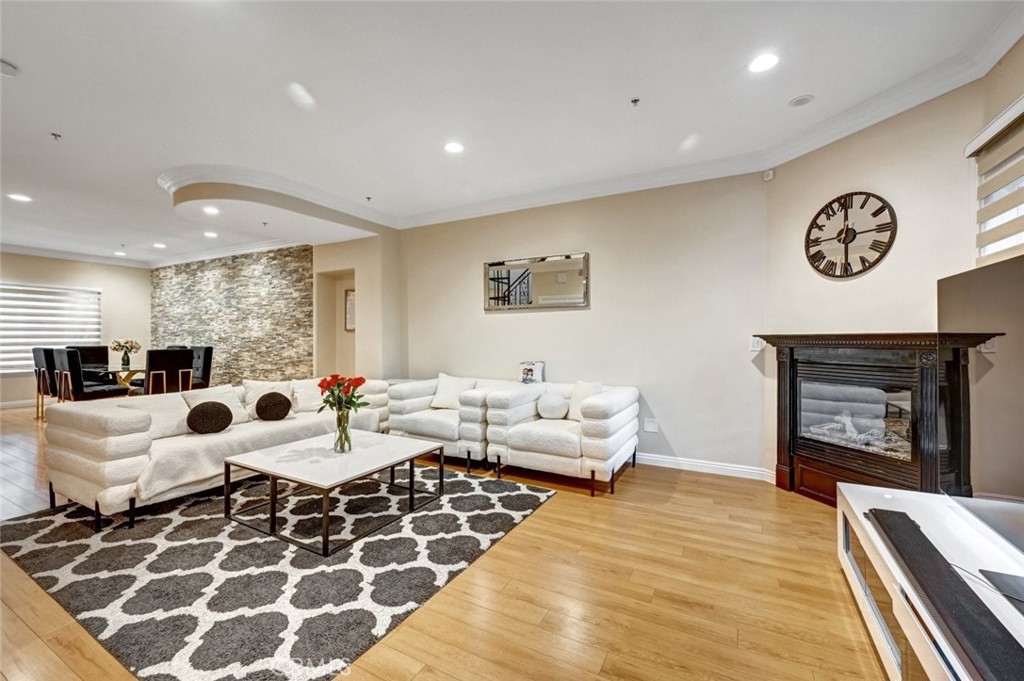 MLS #SR25264790 image #6