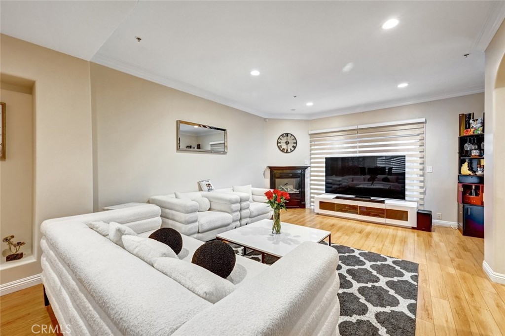 MLS #SR25264790 image #8