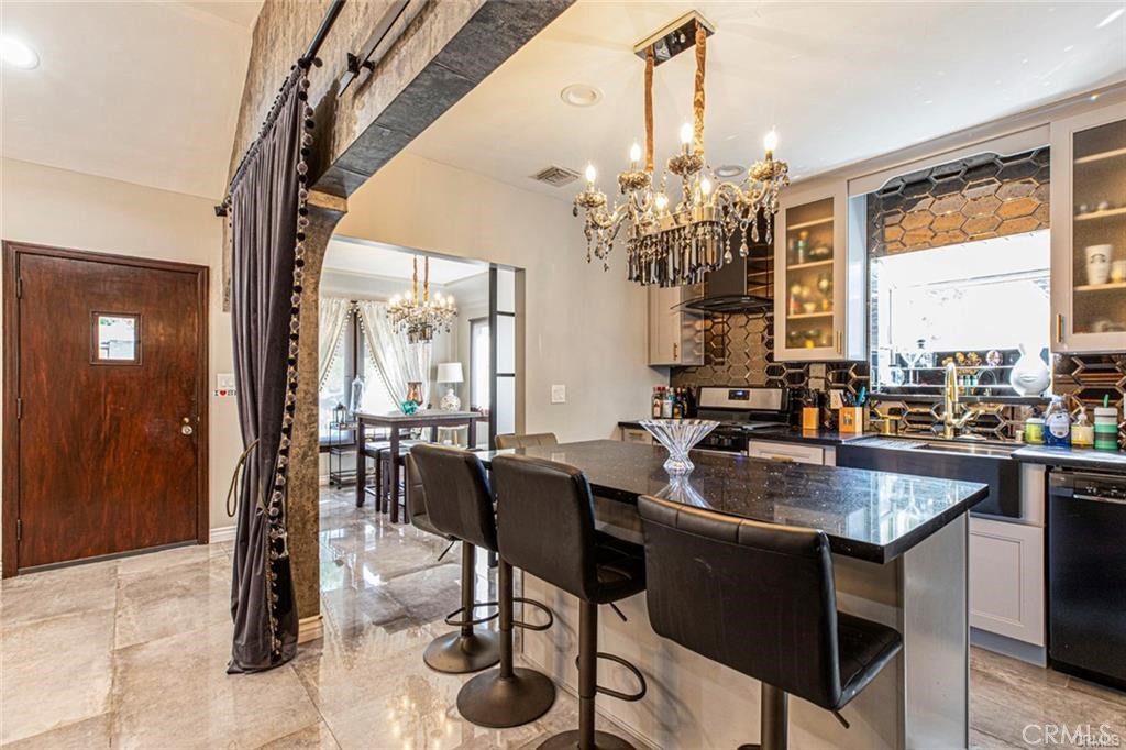 MLS #SR25265018 image #2