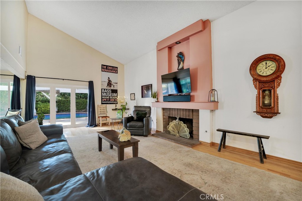 MLS #SR25265046 image #4